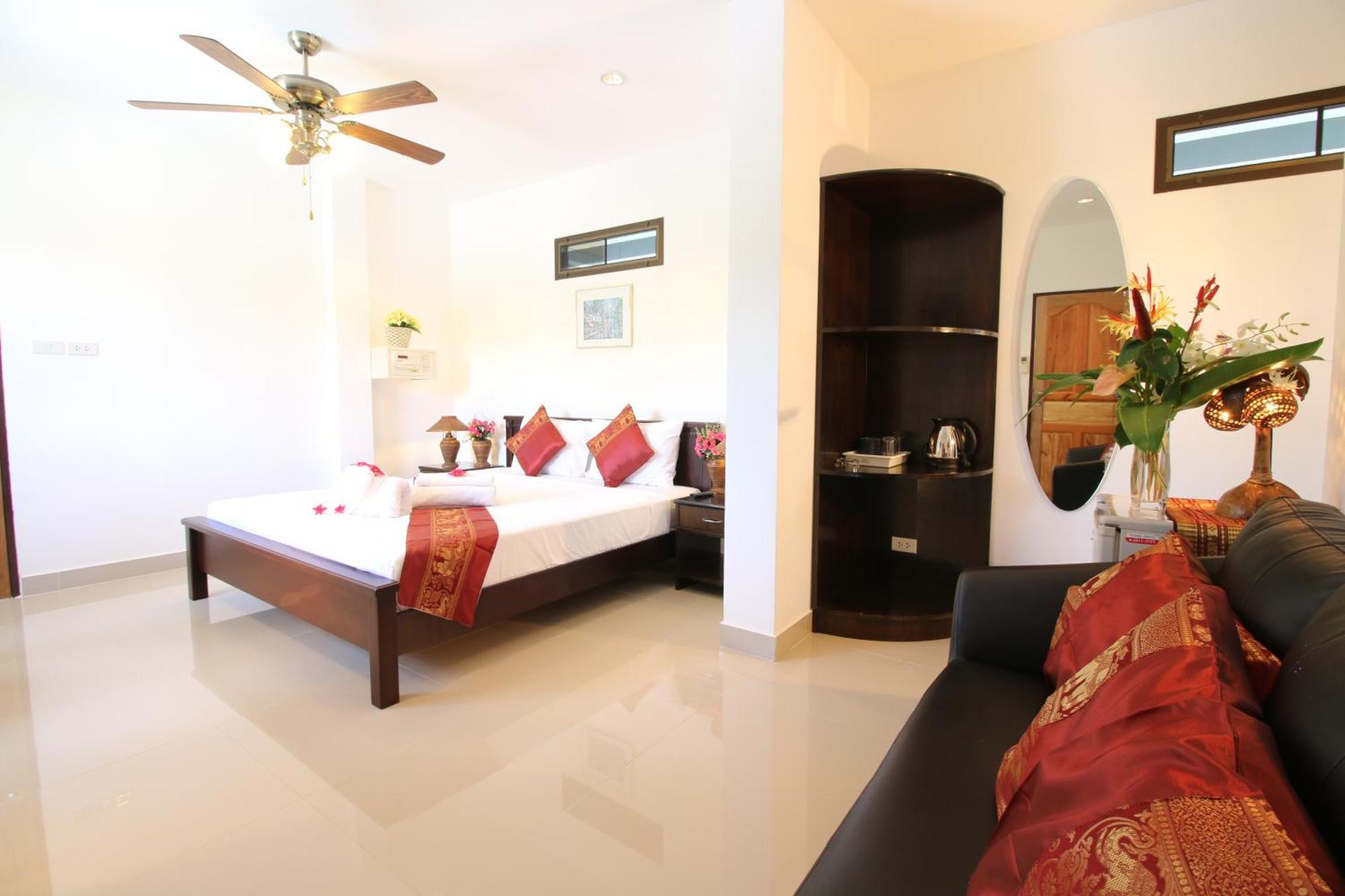 Ya Nui Resort Rawai Exterior foto